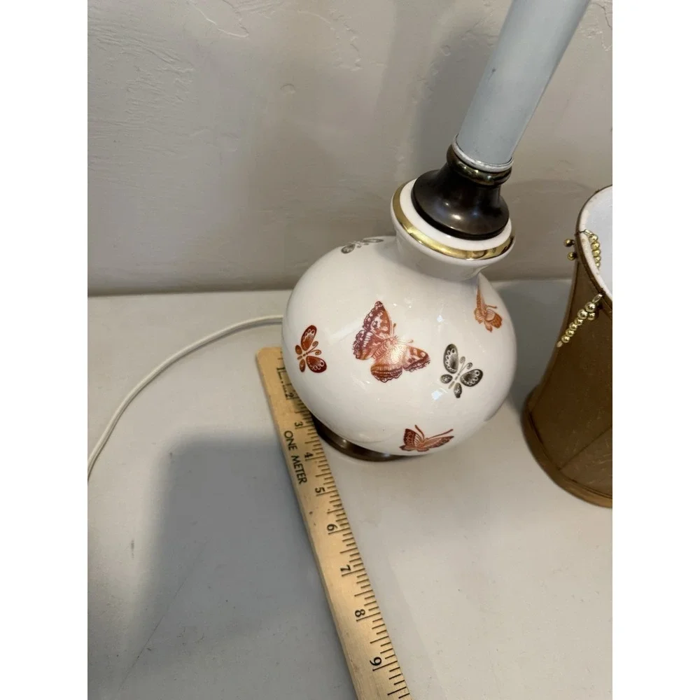 Vintage Butterflies porcelain Accent Lamp 3 Way‎ Light Intensity Shade Estate
